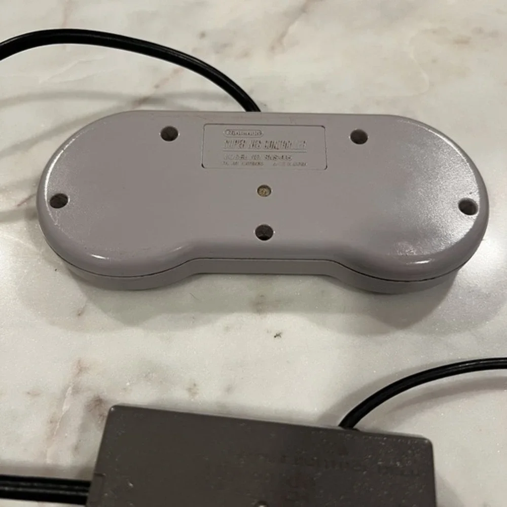 Nintendo SNSP-005 SNES Original Controller - Gray & RF Switch Adapter Not Tested